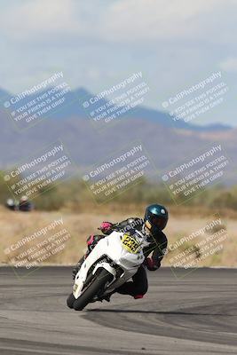 media/Nov-16-2025-Race Pace (Sun) [[8c5fa54630]]/Verified Riders/7-Turn 4 (1155am)/